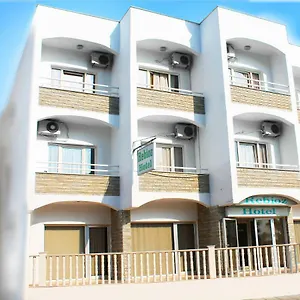 rebioz-hotel.hotelsatayianapa.com/